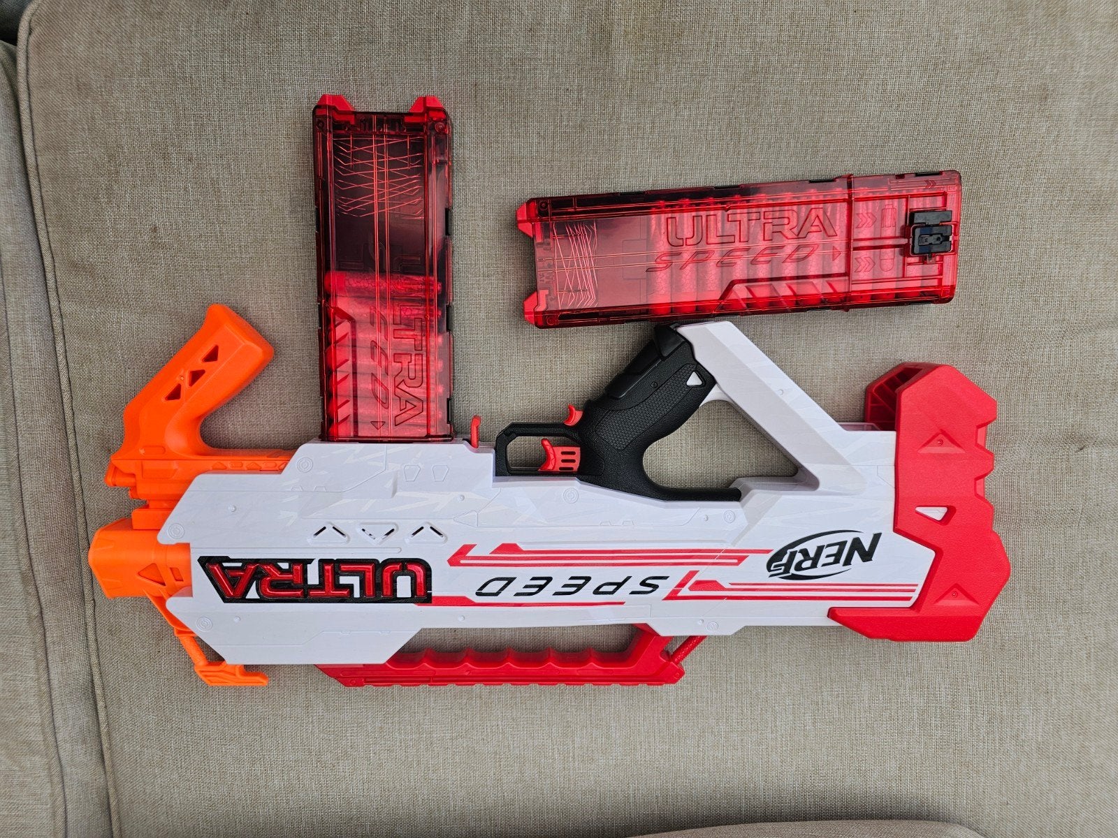 Nieuwe Nerf Ultra Speed Blaster met 2 magazijnen, Ophalen, Nieuw, Jongen of Meisje