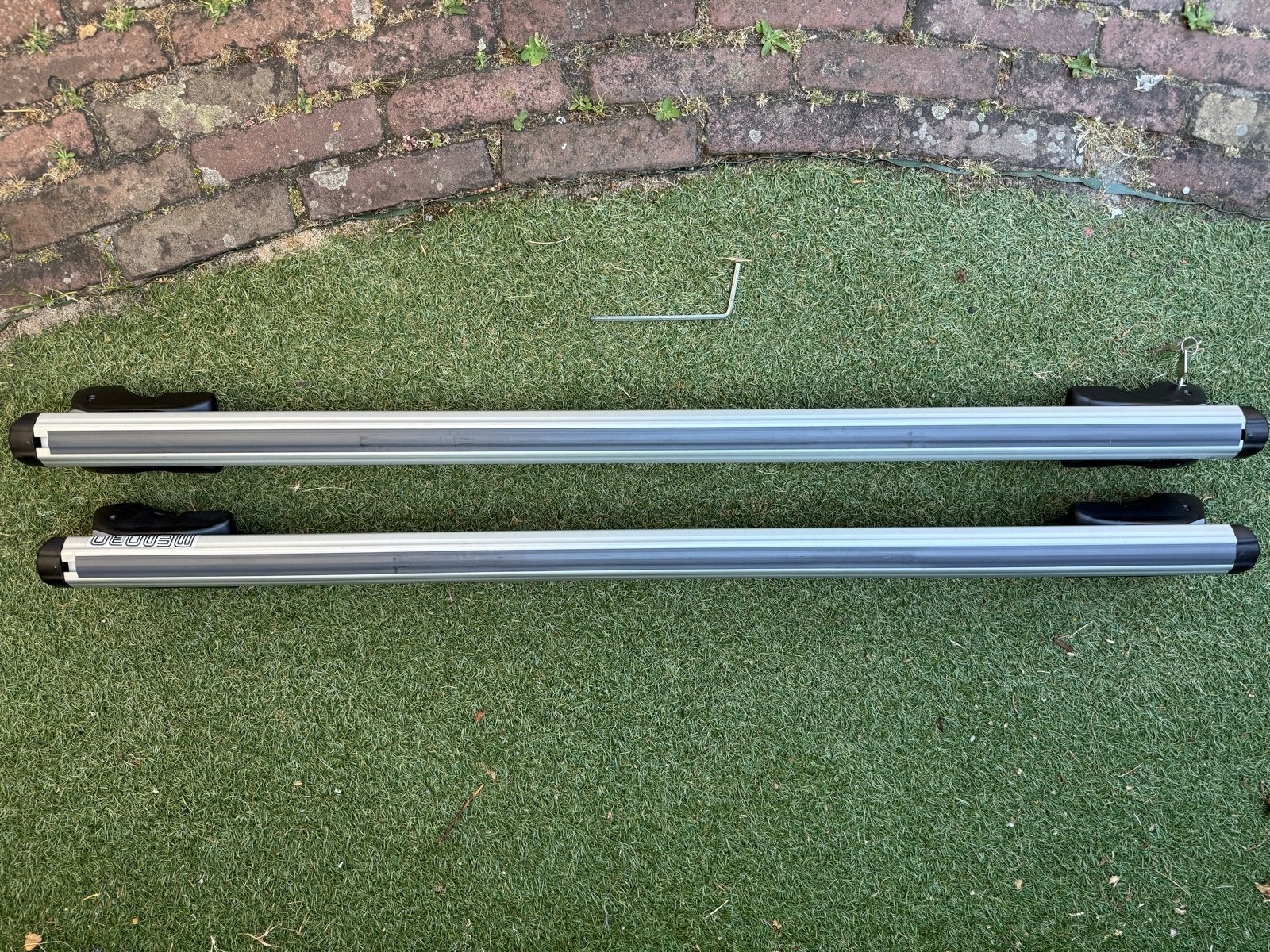 Menabo dakdragers met slot, Auto diversen, Ophalen, Gebruikt