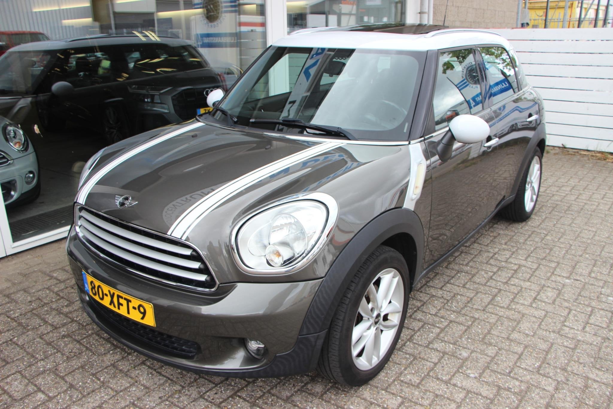 MINI Countryman 1.6 Cooper Edition PANO / LEDER, Auto's, Euro 5, Zwart, 122 pk, Particulier