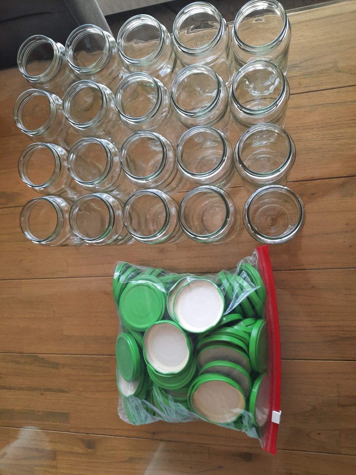 nieuwe jam inmaakpotjes met nieuwe deksels, Ophalen, Nieuw, Taarten, Serveervorm
