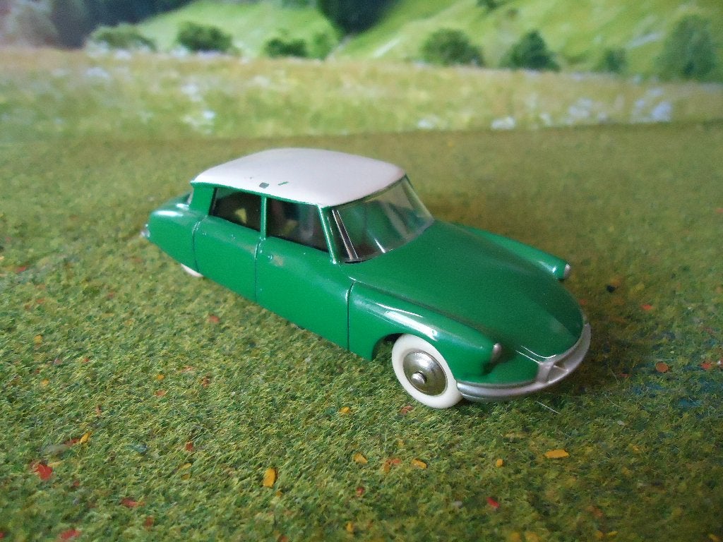 1/43 Citroën ID/DS 19 Atlas Dinky Toys met lichte lakschade, Ophalen of Verzenden, Gebruikt, Auto, Dinky Toys