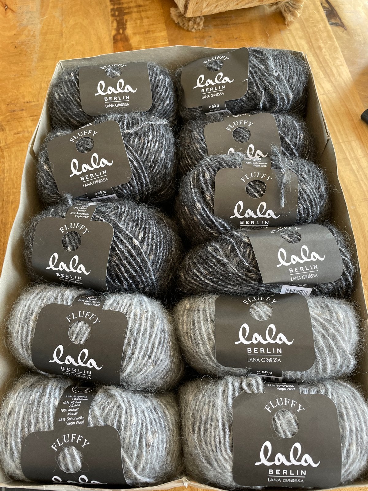 Lana Grossa Fluffy Lala Berlin wol - grijs/zwart, -, Breien of Haken, -, Nieuw