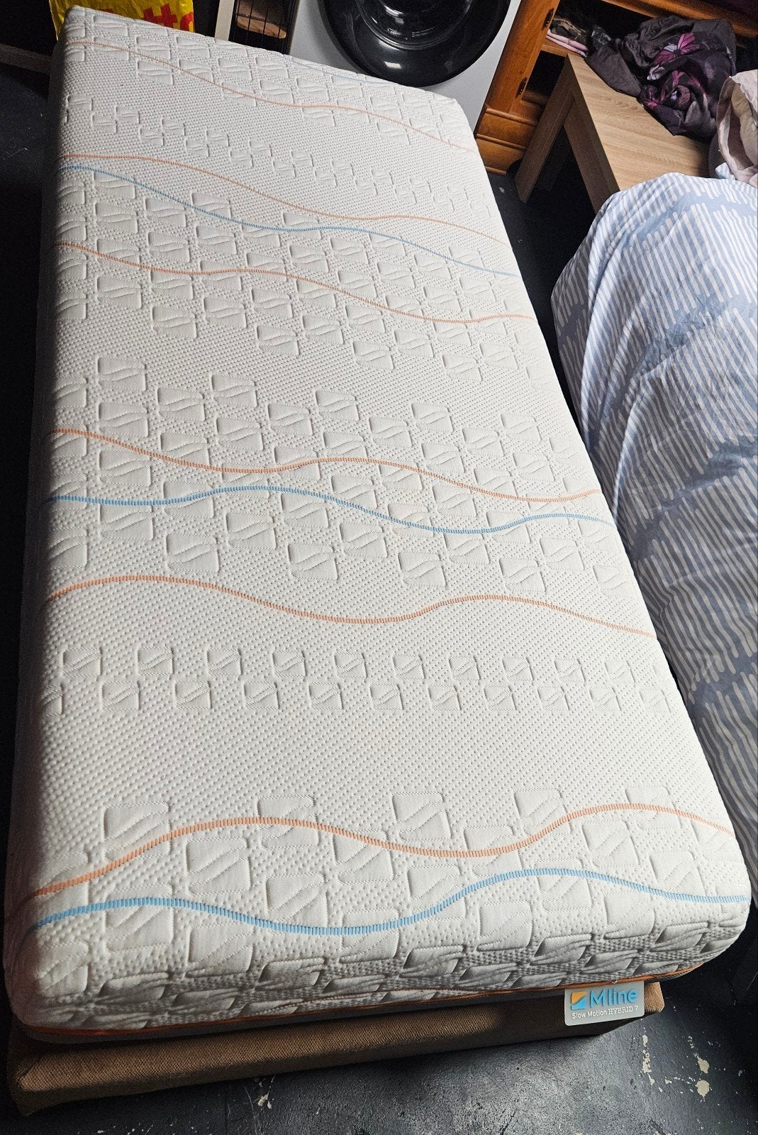 ZGAN!! M line slow motion hybride matras incl. boxspring, Ophalen, 90 cm, Eenpersoons, Zo goed als nieuw