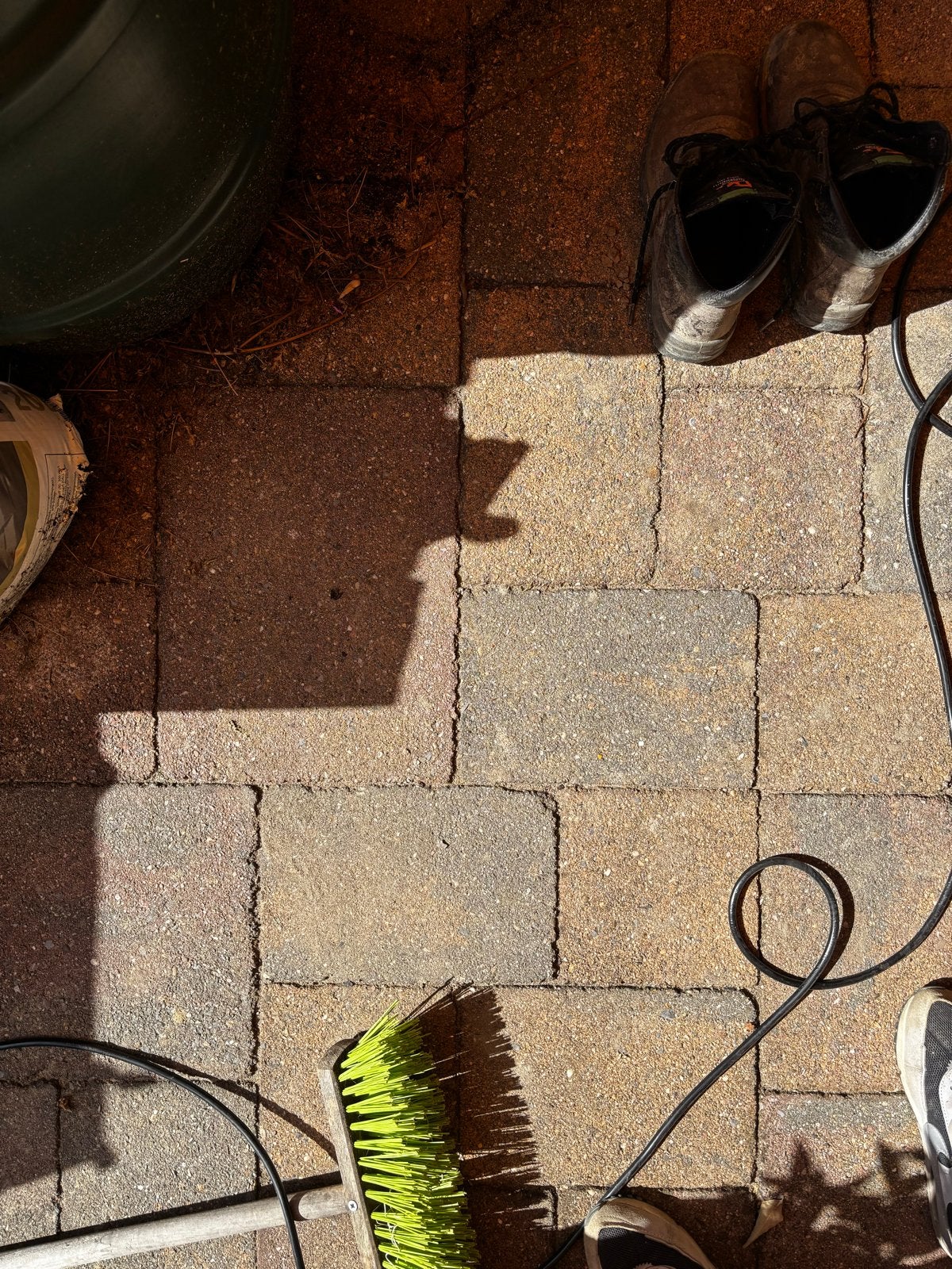 Gratis : Tegels voor tuin of oprit, Ophalen, Gebruikt, Klinkers, 10 m² of meer