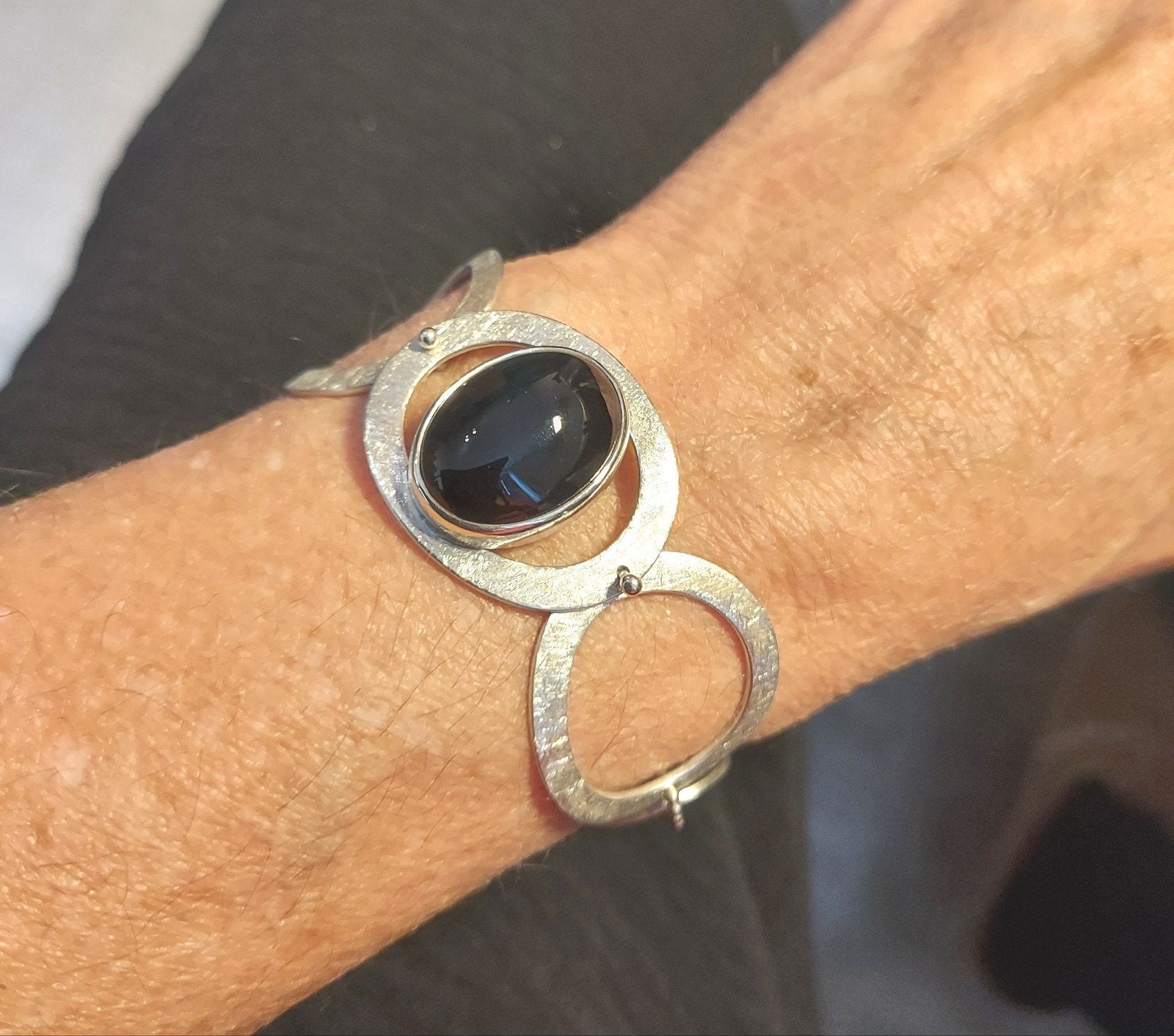 Mooie nieuwe zilveren schakel armband met Onyx., Zwart, Nieuw, Ophalen of Verzenden, Met edelsteen
