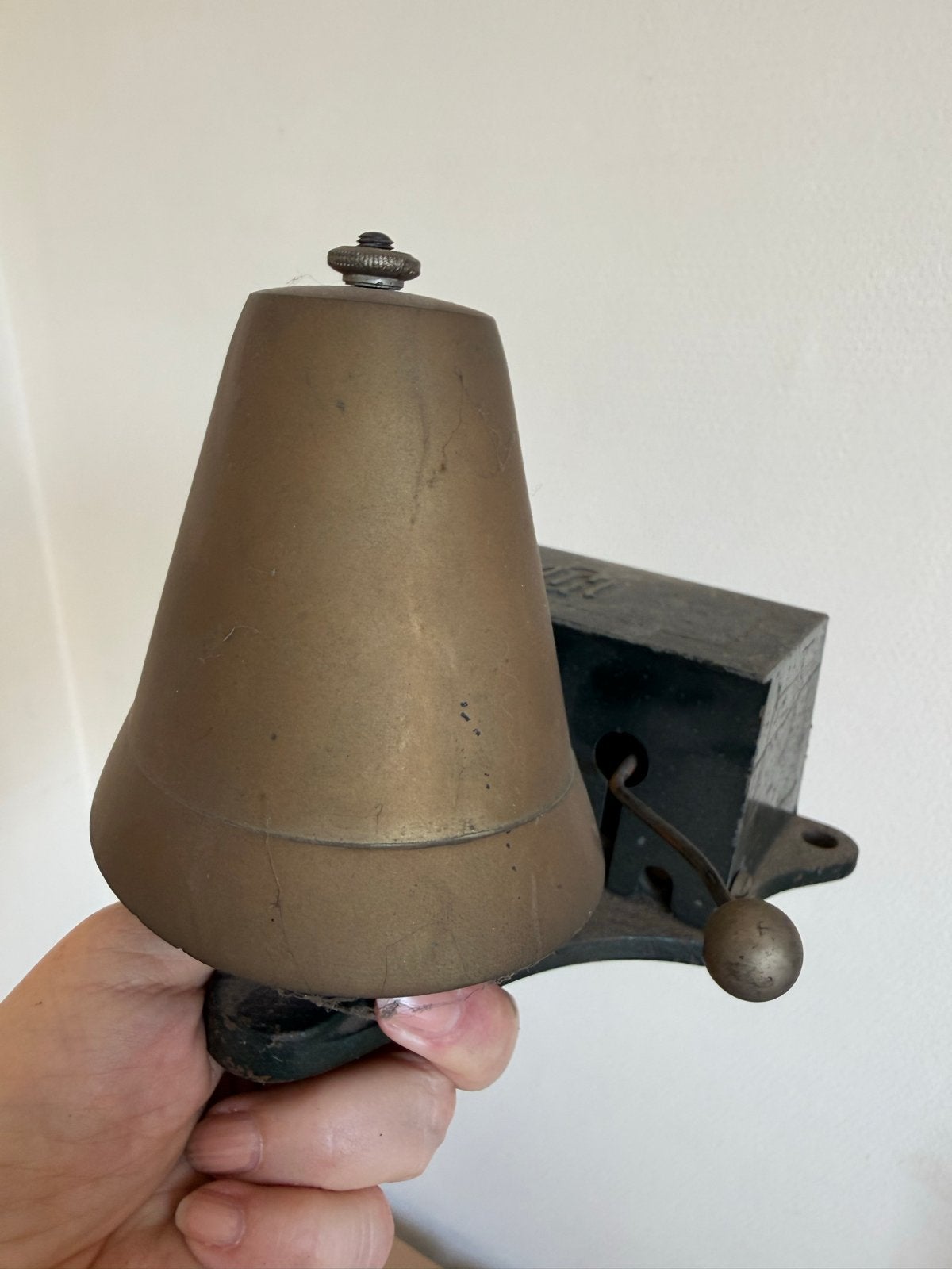 Antieke Telefoonbel van NV VER TEL MIJ, Ophalen