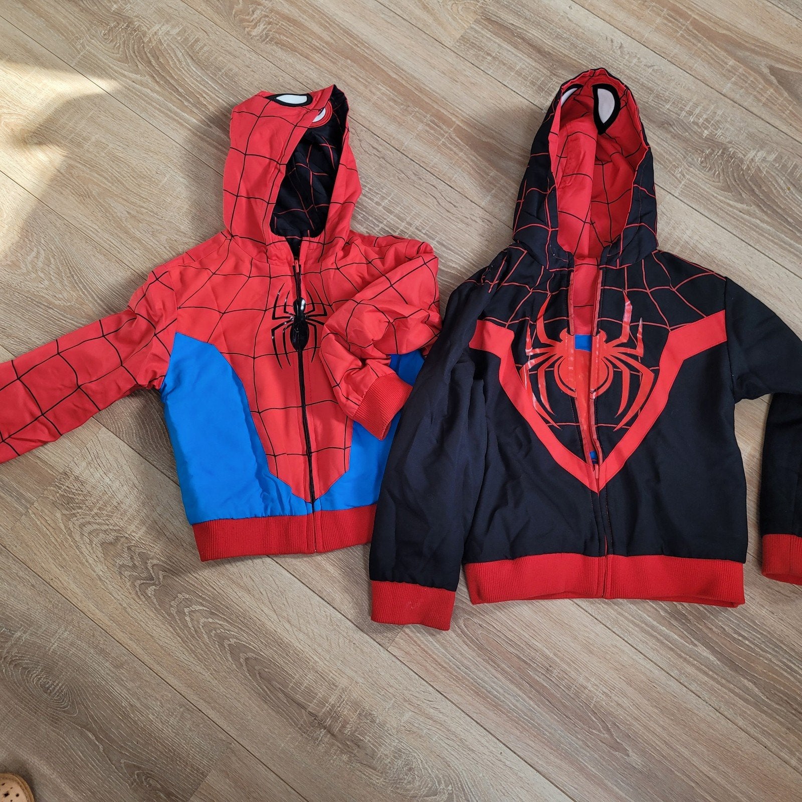 2 Spiderman omkeerbare jassen - Marvel, Ophalen of Verzenden, Zo goed als nieuw, Marvel, Jongen