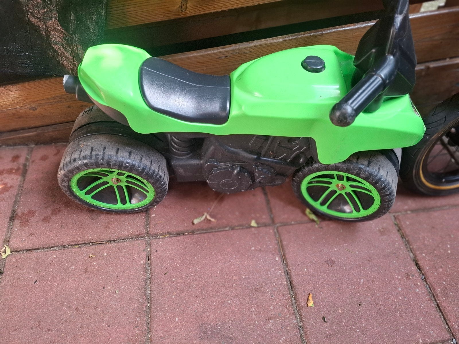 Groene loopmotor voor kinderen, Kinderen en Baby's, Ophalen, Gebruikt, Loopvoertuig