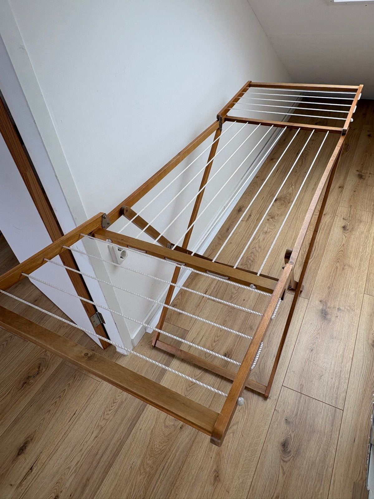 Houten droogrek van Zara Home, Ophalen, Zo goed als nieuw, 1600 toeren of meer, Minder dan 85 cm