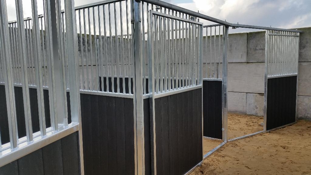Paardenbox, Paardenboxen, Paardenstal, Stal, Stalinrichting, Stalling