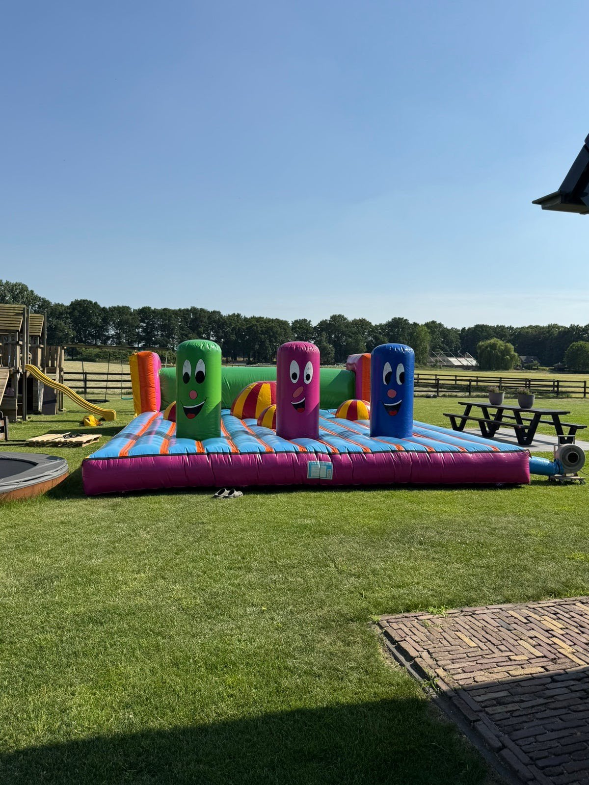 2 Grote Springkussens met Professionele Blowers, Ophalen of Verzenden, Gebruikt