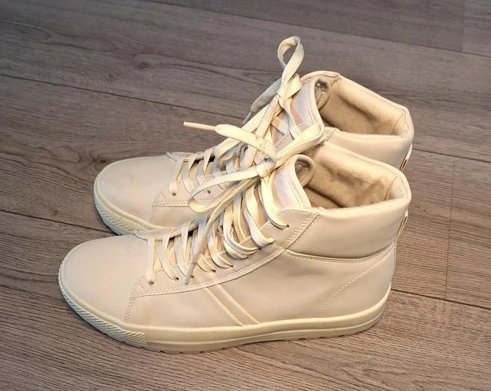 Zara hoge sneakers crème maat 41 chunky boots, Beige, Ophalen of Verzenden, Zara Basic, Sneakers of Gympen