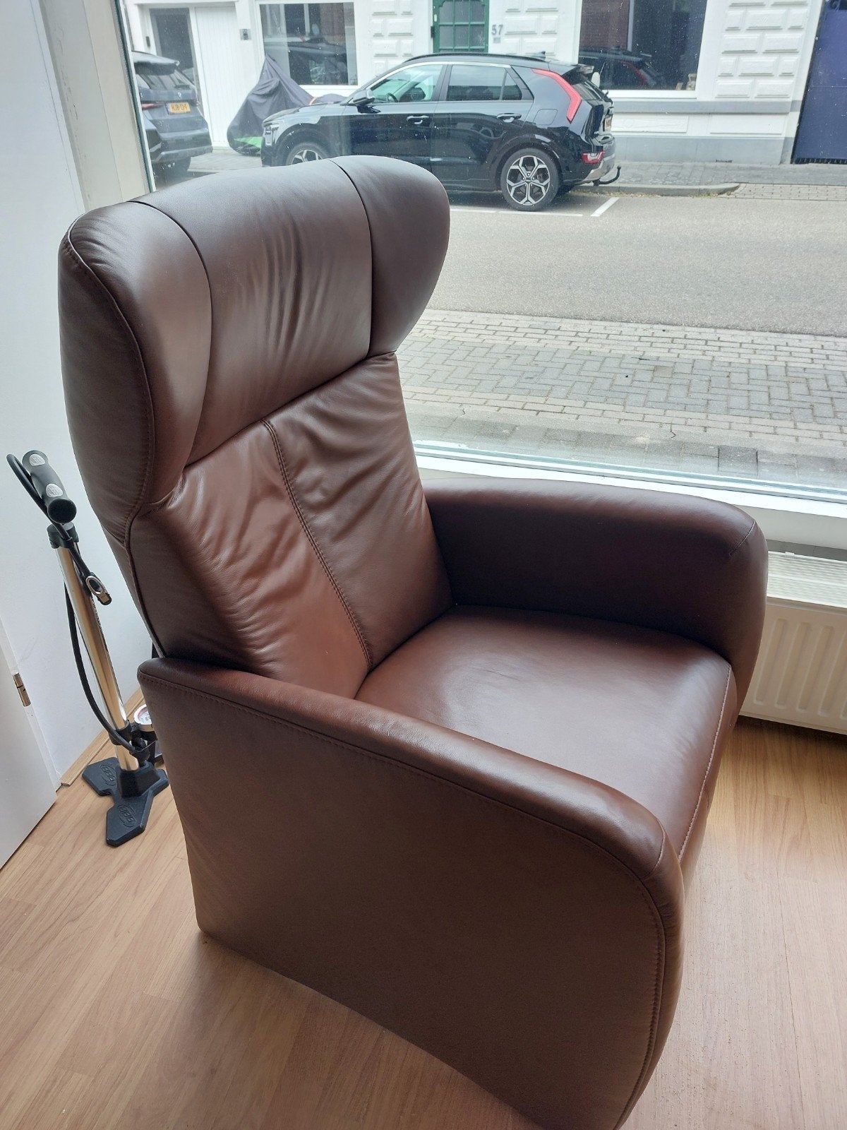 Bruine lederen relaxstoel van Prominent, Huis en Inrichting, Gebruikt, Bruin, Leer, Ophalen of Verzenden