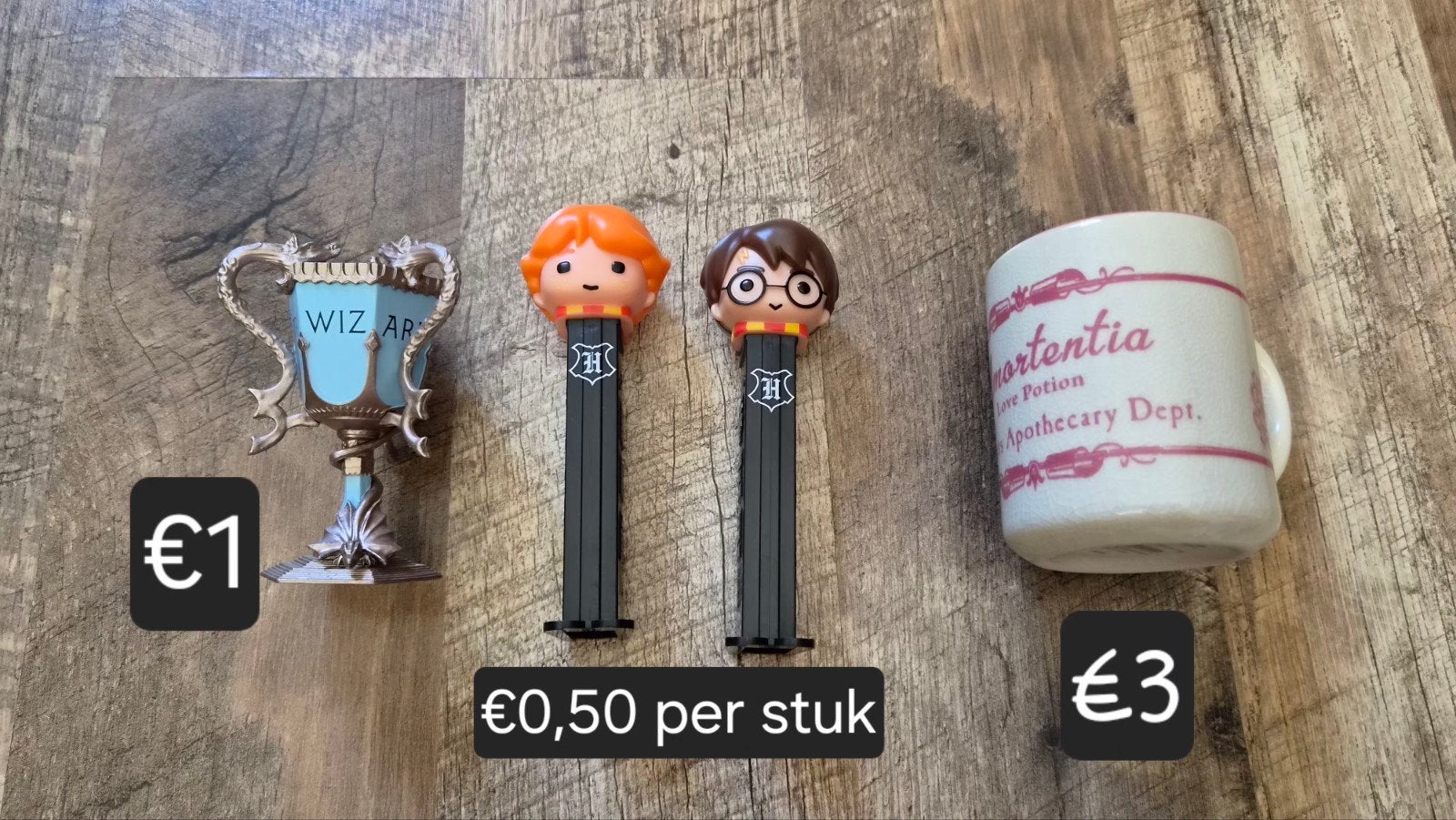 Harry Potter Collectie: PEZ, Mok, Triwizard Cup & Lamp, Ophalen of Verzenden, Zo goed als nieuw, Gebruiksvoorwerp
