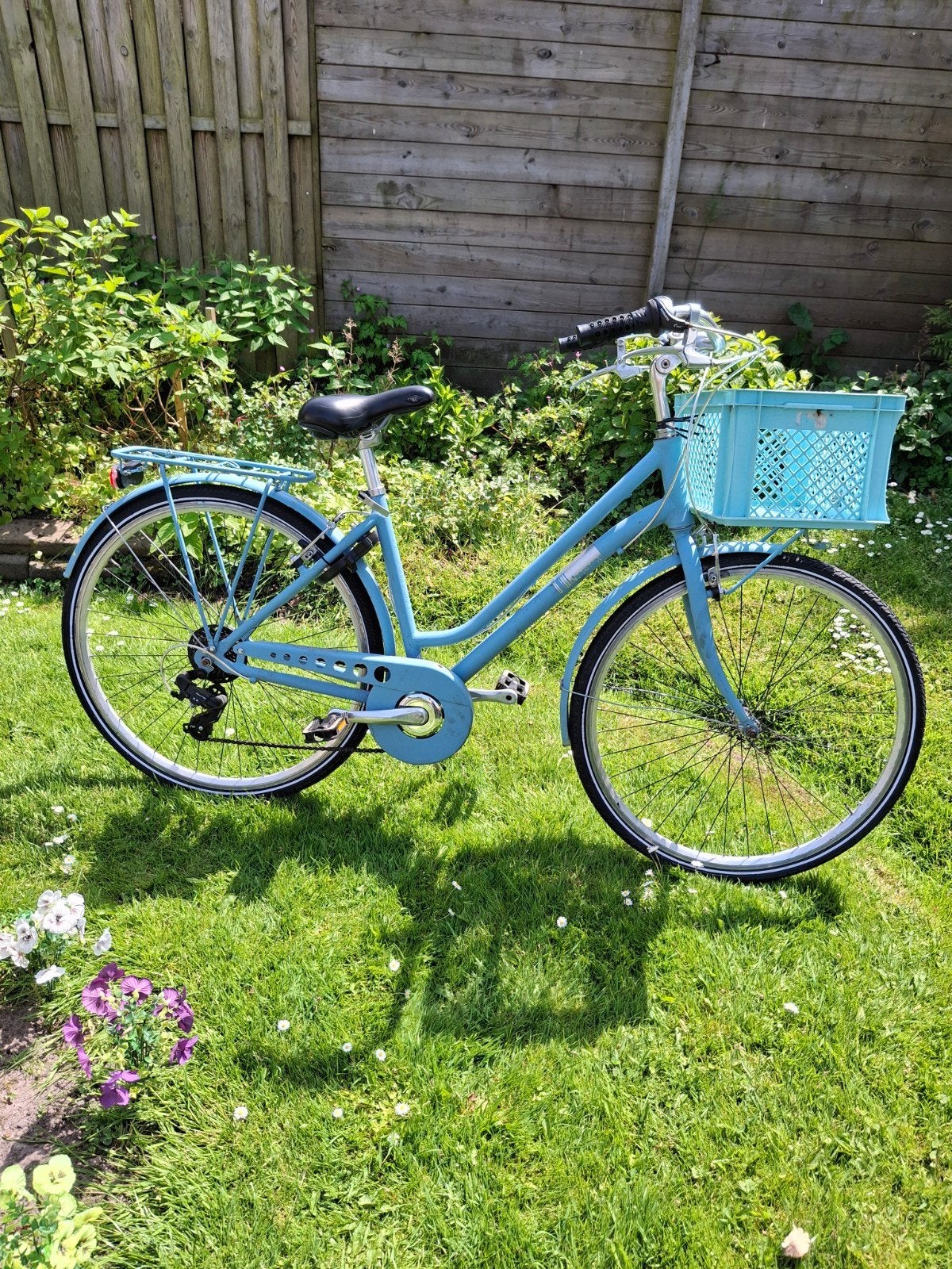 Nette 28 inch schoolfiets met 7 versnellingen en voordrager, Overige merken, Velgrem, Versnellingen, Ophalen of Verzenden