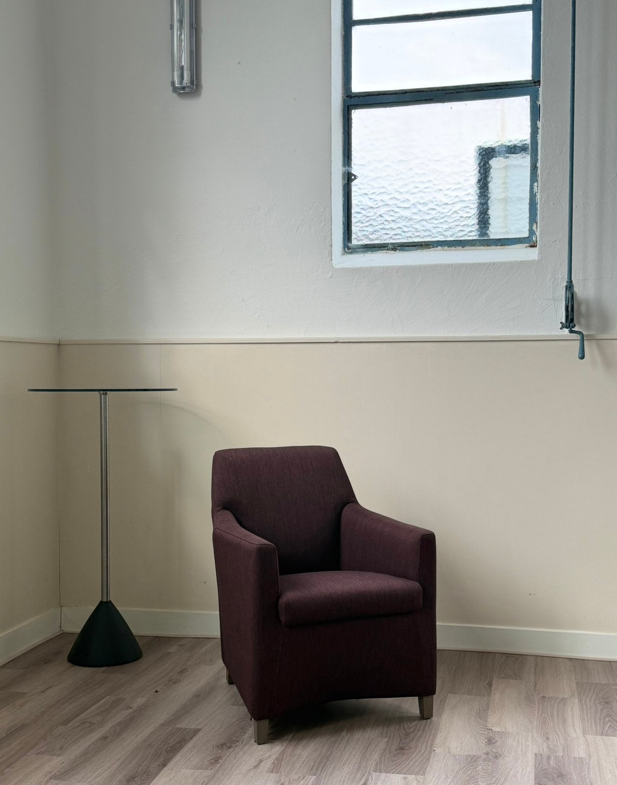 Leolux Calinda fauteuil NIEUW aubergine, Huis en Inrichting, Fauteuils, Ophalen, Nieuw, 75 tot 100 cm