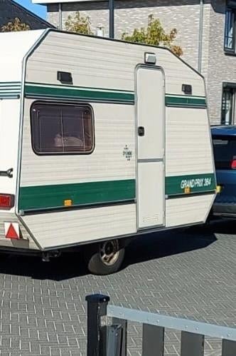 Complete voortent/ zij-erker en Chateau Splendid 364 Caravan, Ophalen