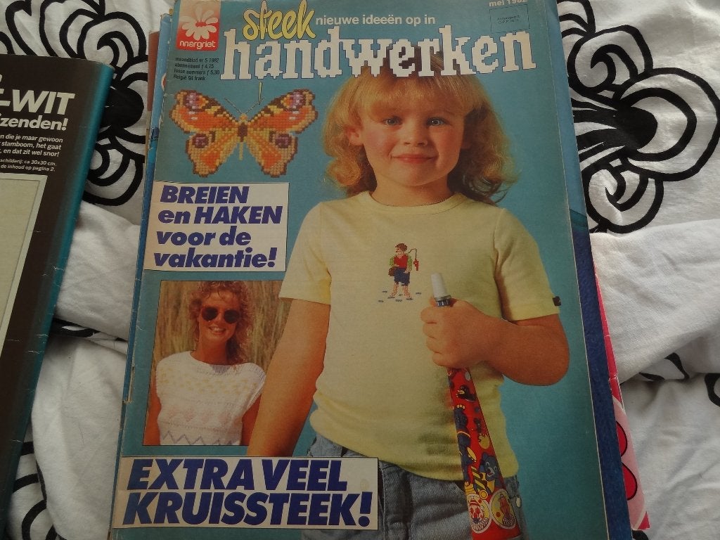 Margriet steek handwerken mei 1982, Boeken, Ophalen of Verzenden, Gelezen, Damesbladen