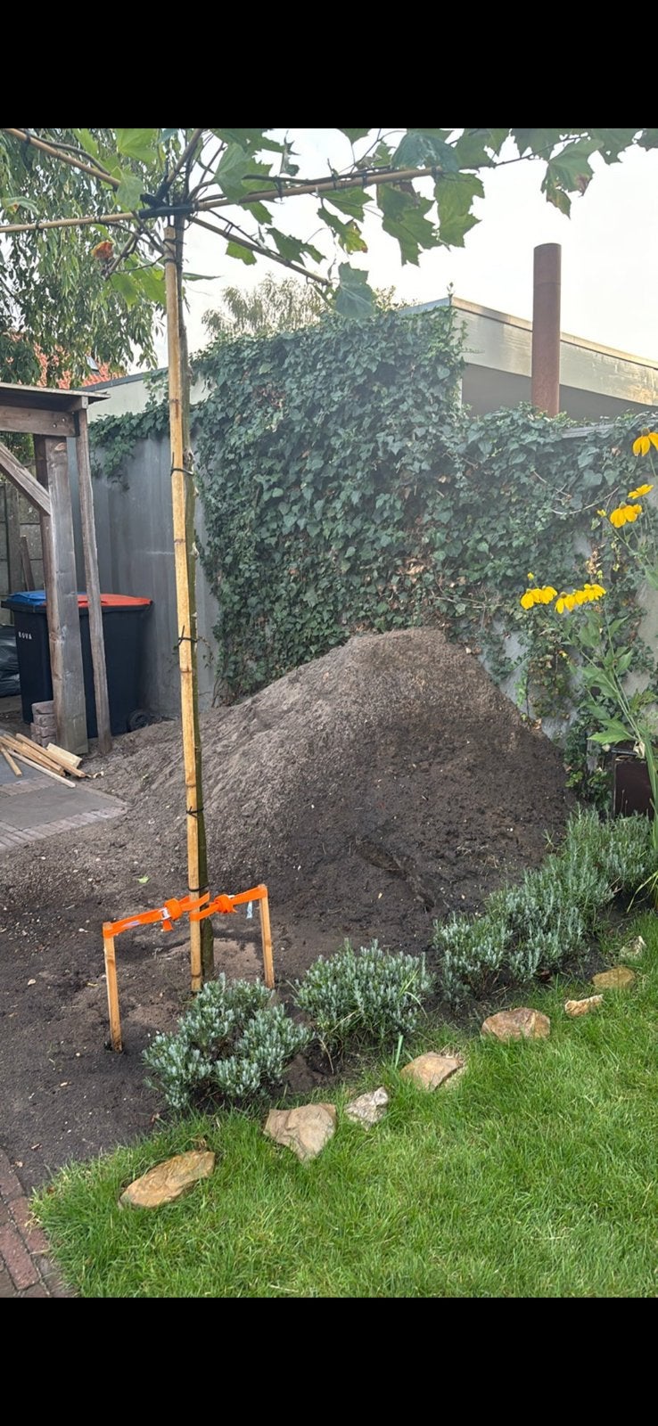 Los zand / grond / ophoogaarde (ongeveer 2.5/3 kuub), Tuin en Terras, Ophalen, Zo goed als nieuw, 20 m² of meer