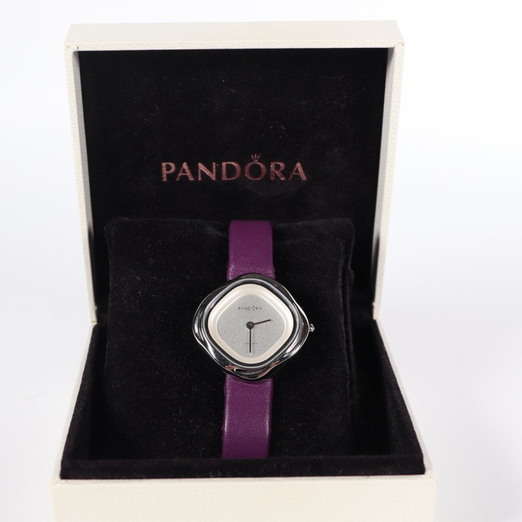 Pandora Liquid 811052WH - B Grade, Pandora, Gebruikt, Support@pandora.com, Pandora Jewelry, 1000 East 23rd St
Tucson, AZ 85713
USA