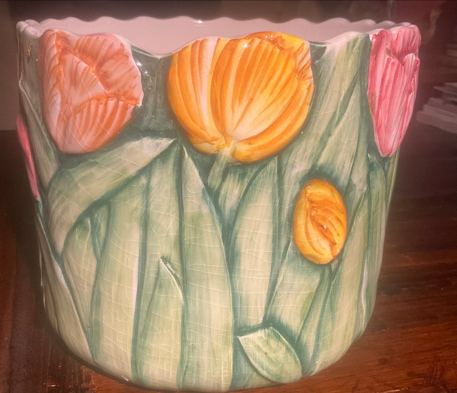 Vintage Bassano Italië Bloempot met Tulpen Reliëf, Antiek en Kunst, Ophalen of Verzenden