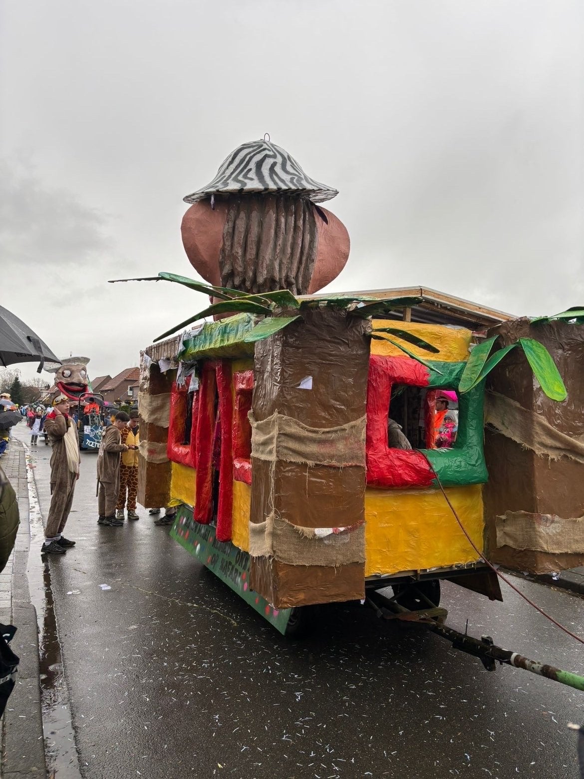 Carnavalswagen Jungle Thema - 4m Hoog, Ophalen, Gebruikt, Feestartikel, Carnaval