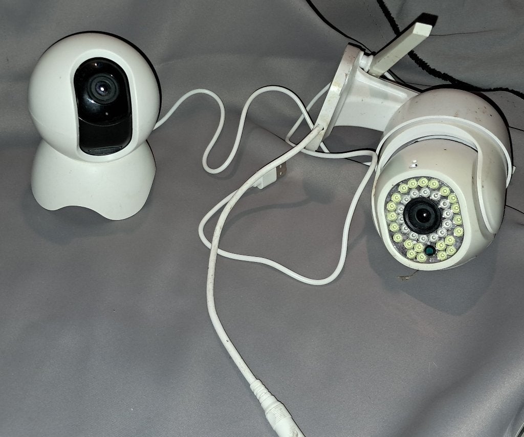 Bewaking camera`s voor binnen en buiten, Ophalen of Verzenden, Zo goed als nieuw