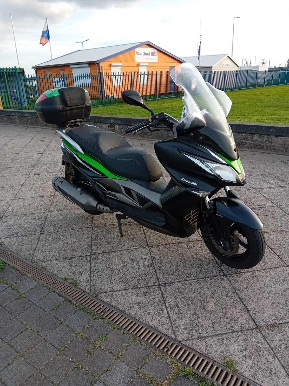 Kawasaki J300 motorscooter, Scooter, 300 cc, Gebruikt, Particulier