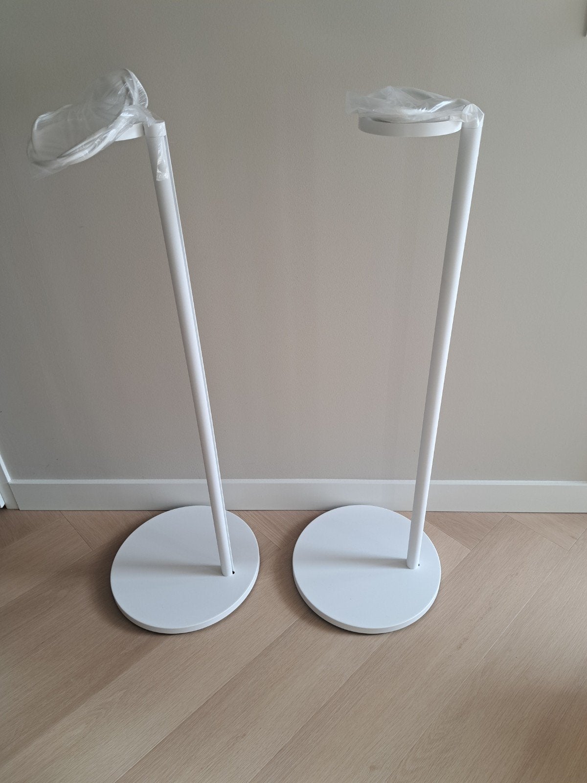 Foto 3 van Sonos One Vloerstandaarden (set van 2) incl. snoeren