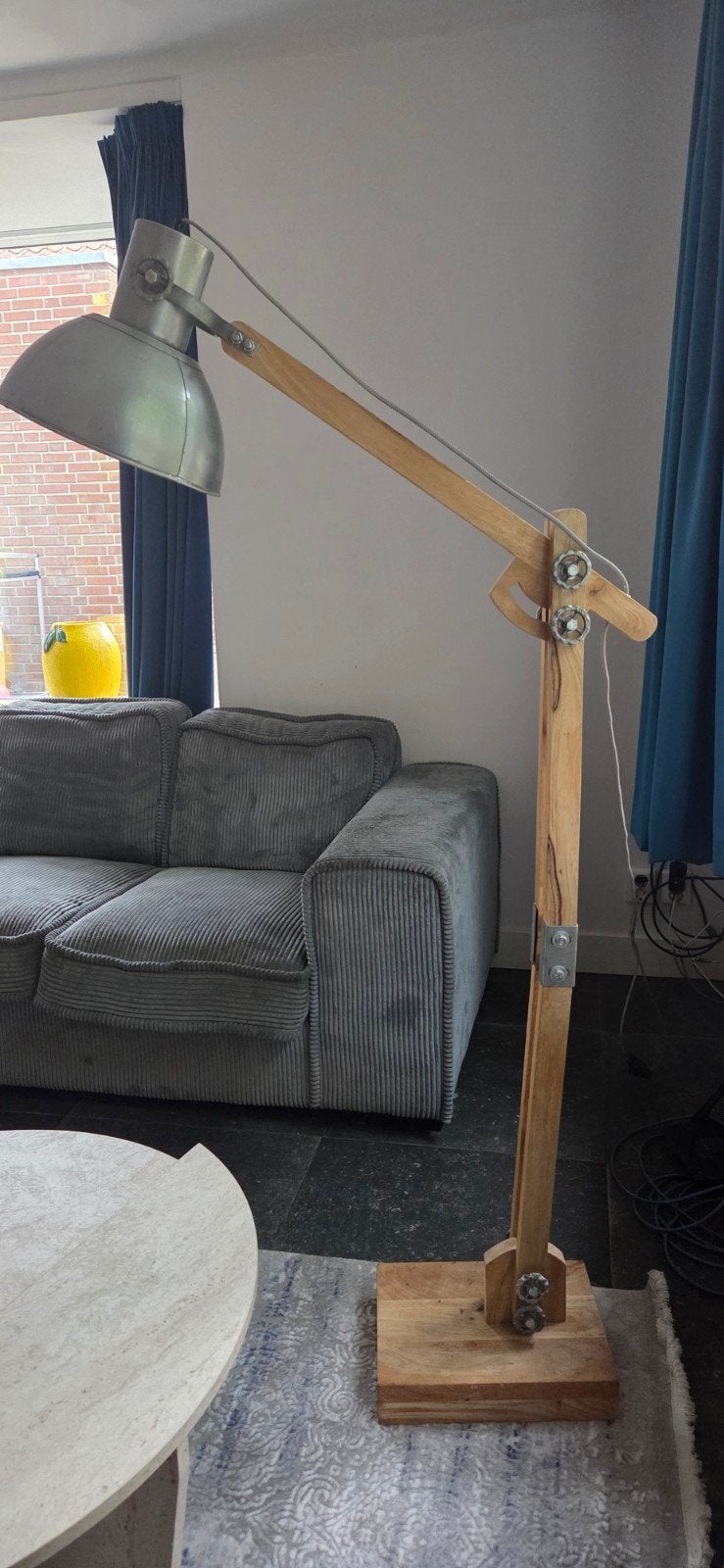 Industriële vloerlamp van hout en metaal, Ophalen, Gebruikt, E27 (groot), Hout