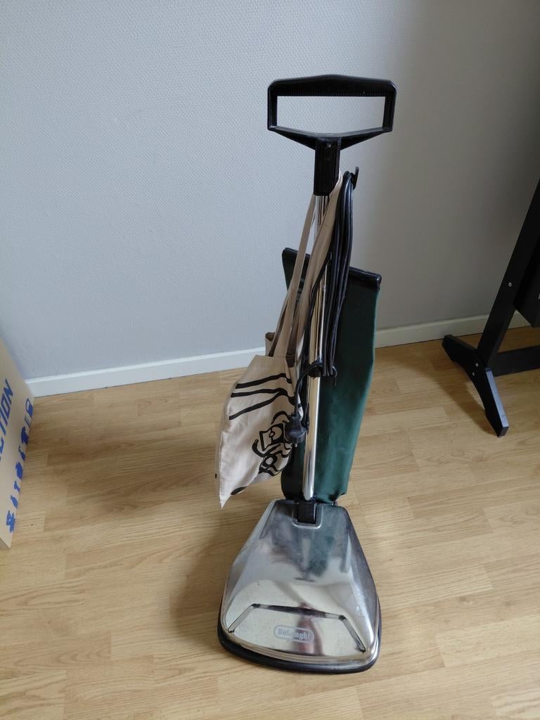 DeLonghi Boenmachine - Vintage Vloerpoetser, Stofzak, Gebruikt, Overige typen, Ophalen of Verzenden