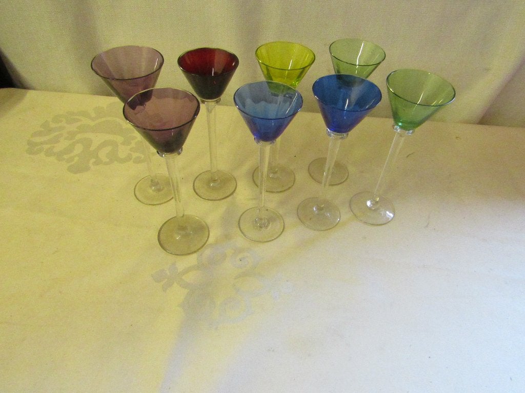 Vintage set van 8 gekleurde cocktailglazen op hoge voet, Antiek en Kunst, Antiek | Glas en Kristal, Ophalen of Verzenden