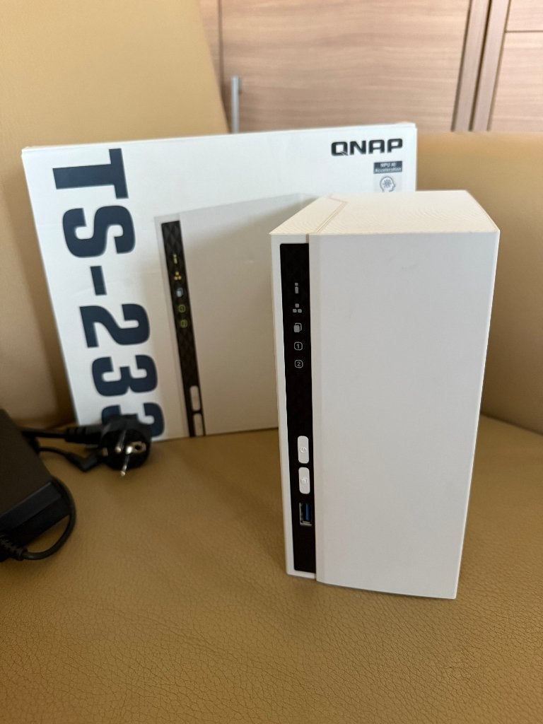 Qnap 2-bay NAS TS-233 nieuwstaat, Computers en Software, Verzenden, Zo goed als nieuw