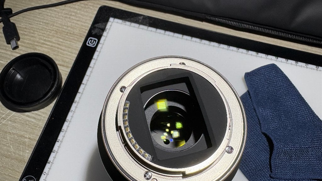 Foto 13 van Sony A6700 + Tamron 17-70mm F/2.8 met accessoires
