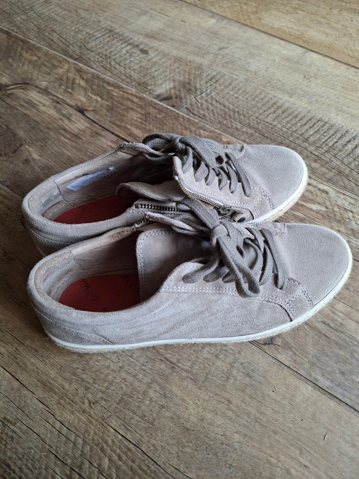 Stijlvolle beige sneakers met espadrillezool - Maat 39, Beige, Ophalen of Verzenden, Sneakers of Gympen, Elli Bartoli