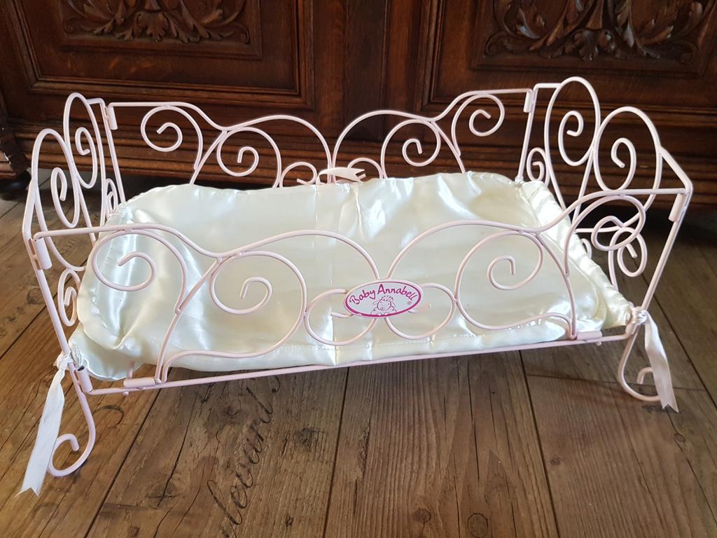 Baby annabell bed / gietijzeren poppen bed rose met dekentje, Ophalen of Verzenden, Zo goed als nieuw, Overige typen