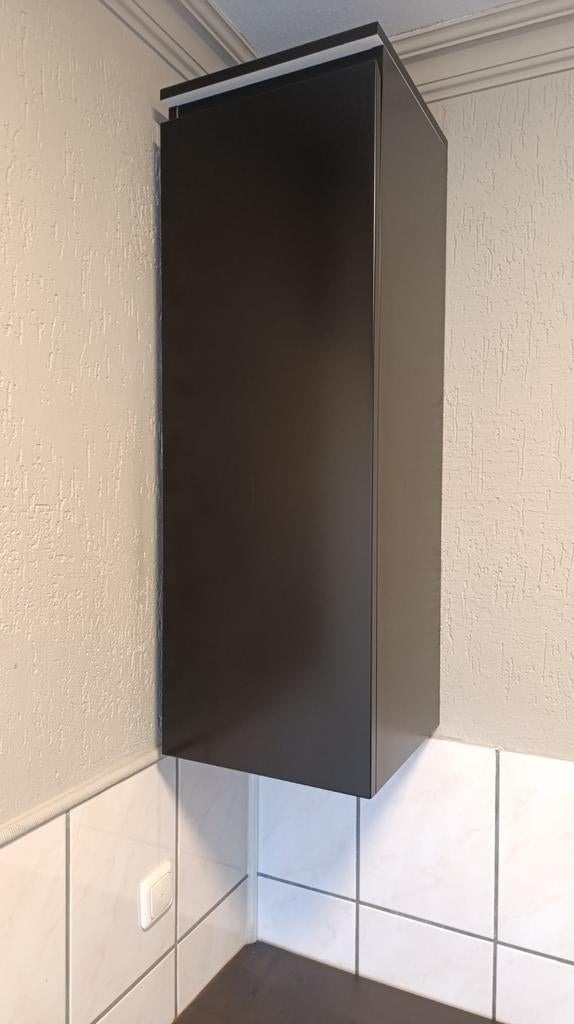 Mooie matzwarte hangkast - 102x35x35 cm, Ophalen, Gebruikt