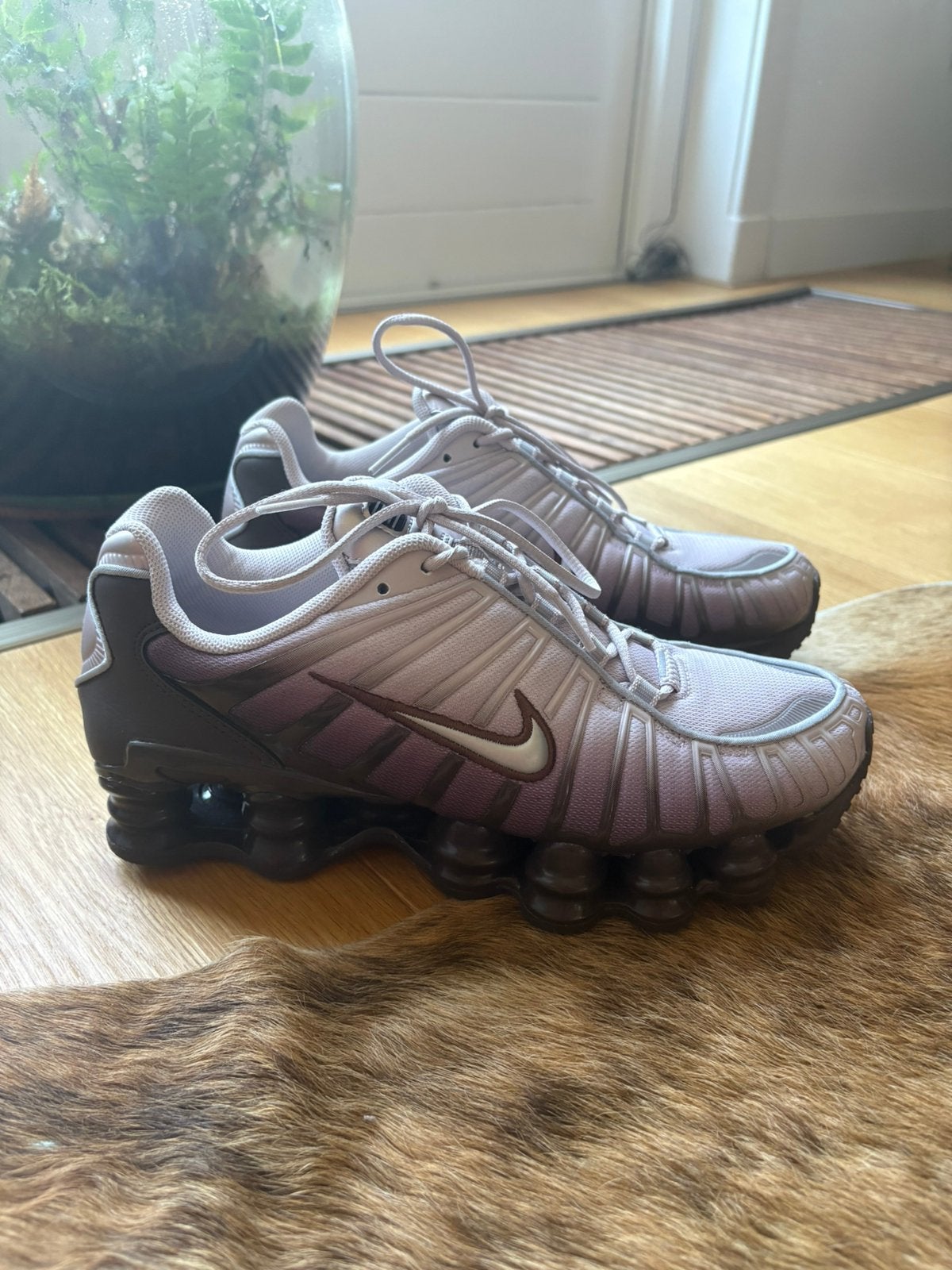 NIKE Shox sneakers maat 39 NIEUW, Bruin, Nike, Nieuw, Ophalen of Verzenden