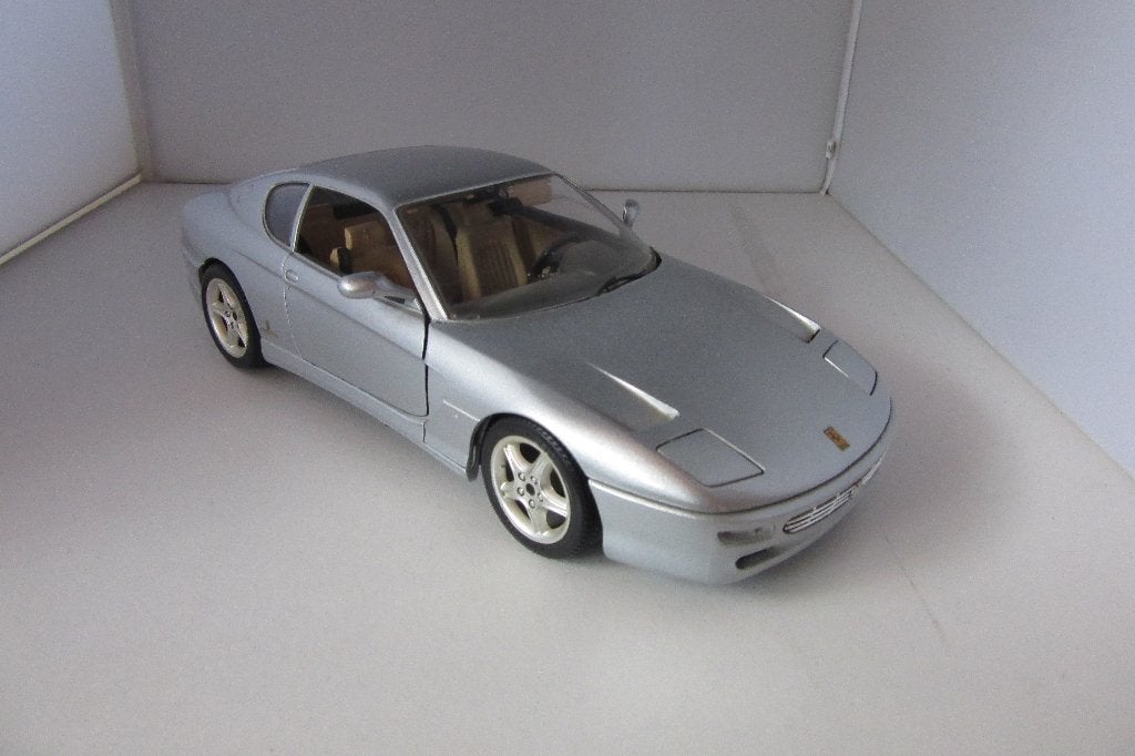 Ferrari 456 GT 1992 1;18, Hobby en Vrije tijd, Modelauto's | 1:18, Ophalen of Verzenden, Zo goed als nieuw, Auto, Bburago