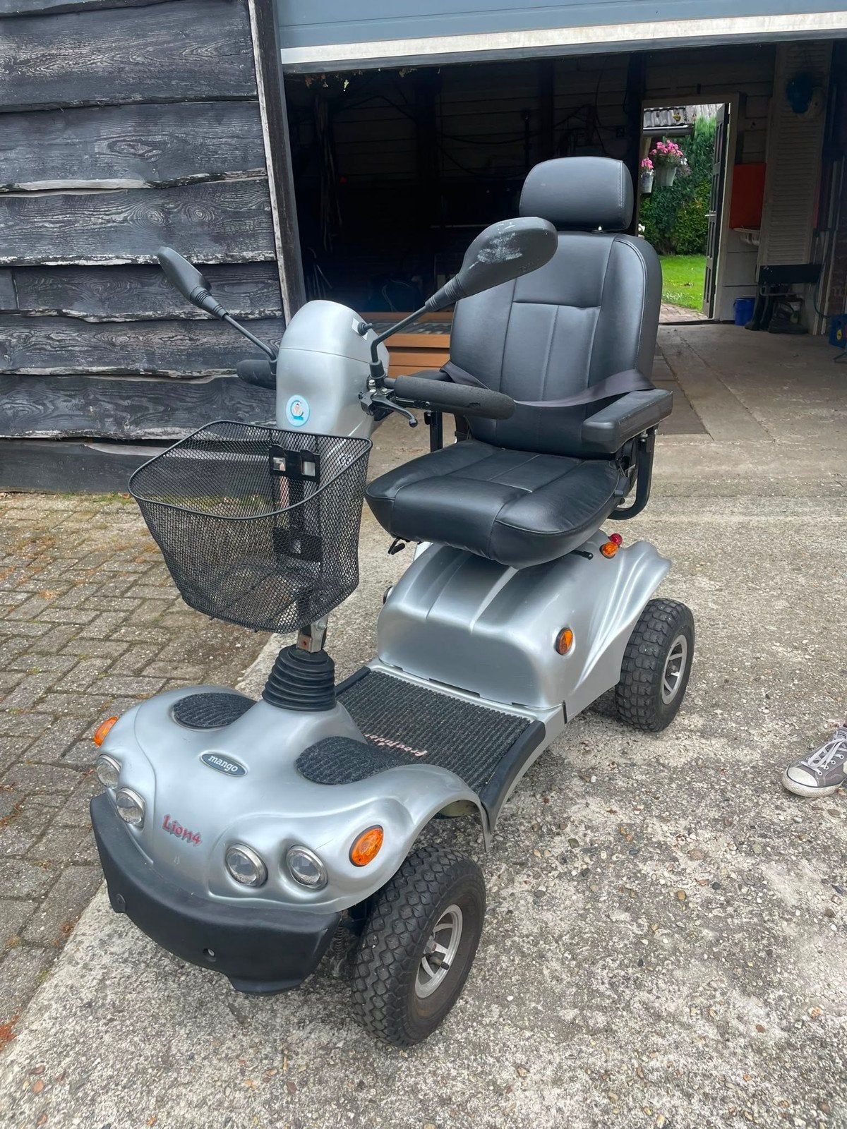 Mango Lion 4 scootmobiel, Ophalen, Zo goed als nieuw, 16 km/u of meer, Mango