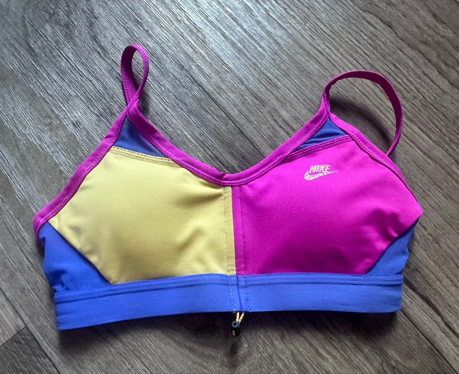 Sportbeha sporttop Nike maat XS, Kleding | Dames, Sportkleding, Ophalen of Verzenden, Roze, Maat 34 (XS) of kleiner, Fitness of Aerobics