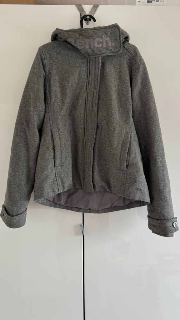 Grijze Bench winterjas met capuchon, maat L, Ophalen of Verzenden, Gedragen, Maat 42/44 (L), Grijs