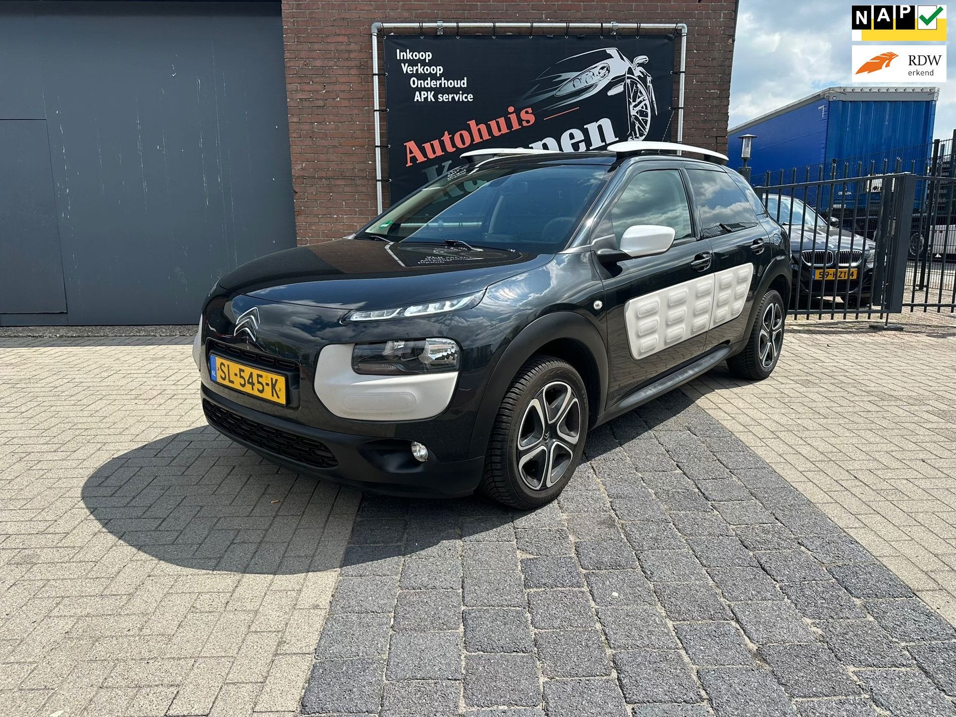 Citroen C4 Cactus 1.2 PureTech Shine, Voorwielaandrijving, Stof, Euro 6, 1199 cc