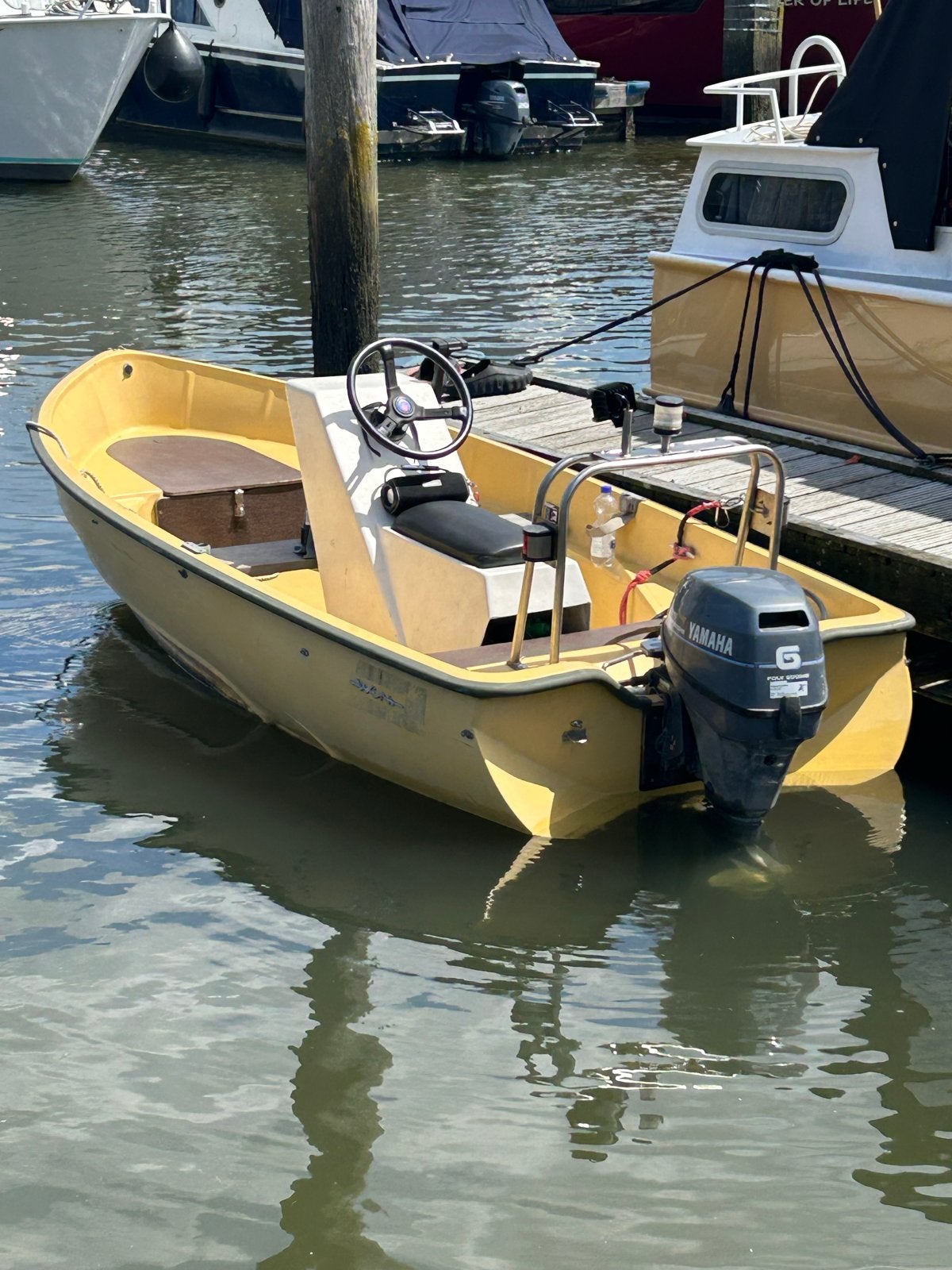 With 320 in originele staat met Yamaha Buitenboordmotor, Watersport en Boten, Ophalen, Overige merken, Gebruikt, Buitenboordmotor
