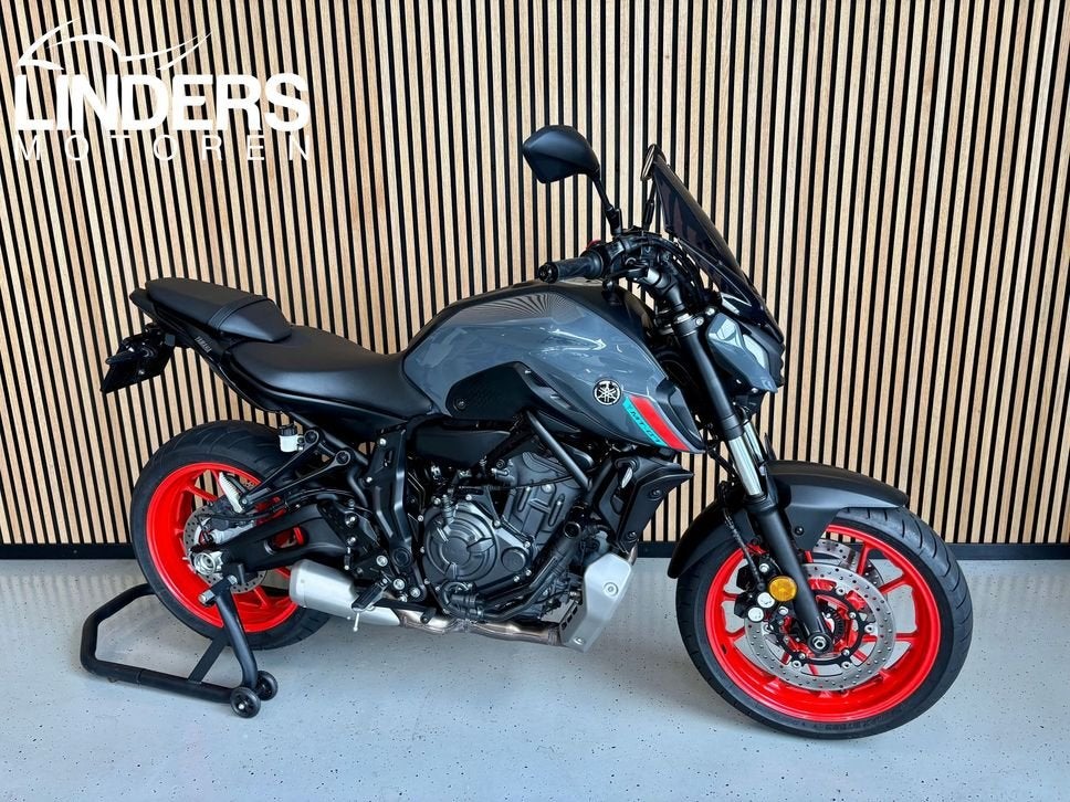 *VERKOCHT* YAMAHA  MT07 35kw op kenteken! (bj 2021), 2 cilinders, Bedrijf, Onbekend, YAMAHA
