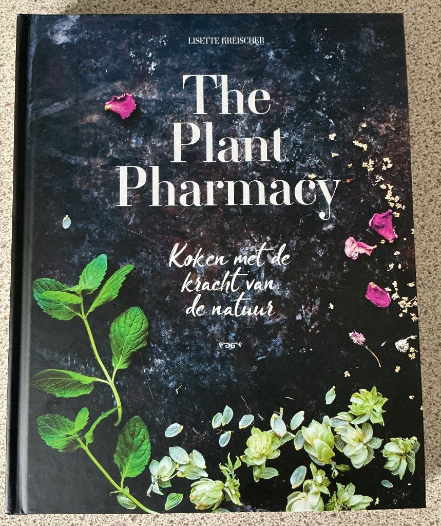 The Plant Pharmacy - Lisette Kreischer (NL), Boeken, Lisette Kreischer, Gezond koken, Ophalen of Verzenden, Zo goed als nieuw