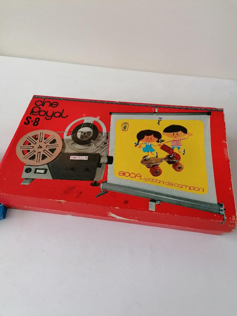 GIOCA super 8 mm kinderprojector met filmpjes, Antiek en Kunst, Antiek | Speelgoed, Ophalen of Verzenden