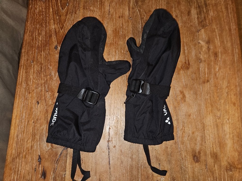 Vaude overhandschoenen waterdicht, Ophalen, Zwart, Wandelen of Outdoor, Zo goed als nieuw