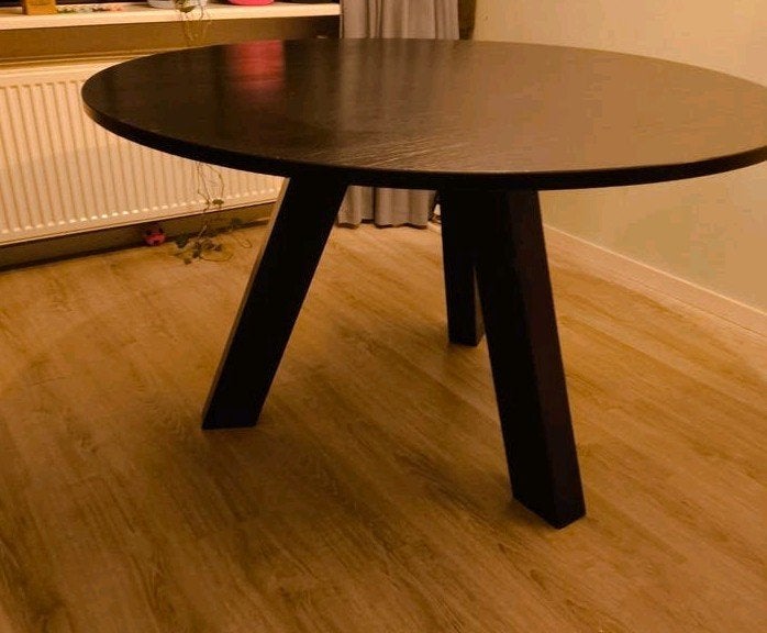 Woood zwarte massief eiken ronde eettafel - 150 cm, Ophalen, Gebruikt, Vijf personen of meer, 100 tot 150 cm
