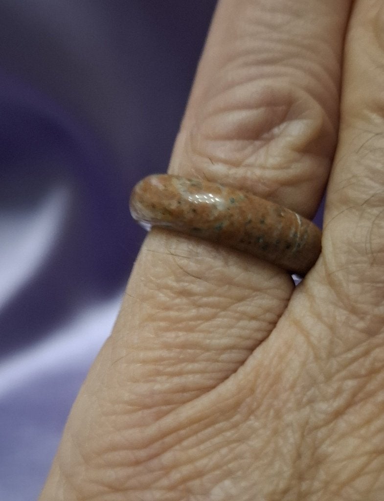 Bandring rood Graniet Ø 17,0 mm, Overige materialen, Verzenden, Nieuw, 17 tot 18
